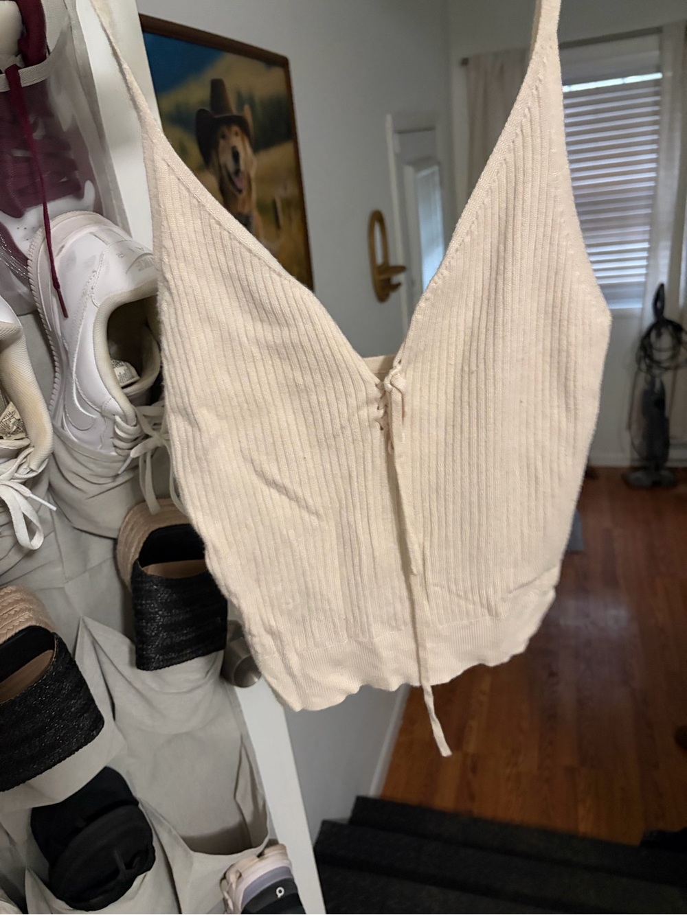 La Hearts Ribbed V-Neck Cropped Tank - Cream